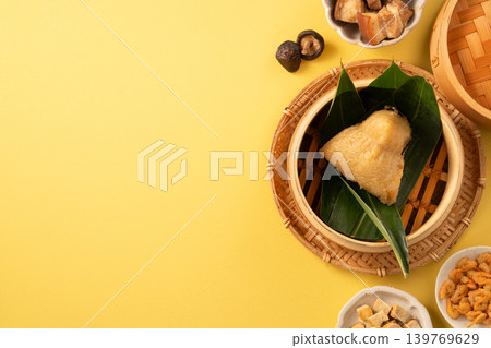 Zongzi (rice dumpling) Dragon Boat Festival Top view zongzi rice dumpling duanwu Taiwan チマキ 端午 Zongzi (rice dumpling) Dragon Boat Festival Top view zongzi rice dumpling duanwu Taiwan チマキ 端午 139769629