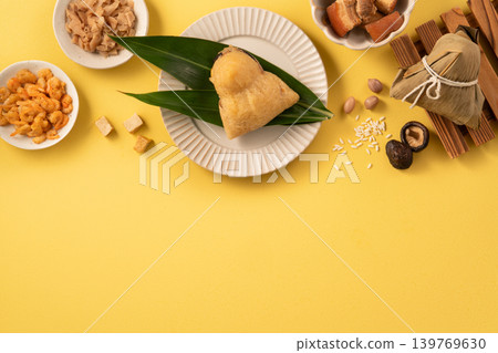 Zongzi (rice dumpling) Dragon Boat Festival Top view zongzi rice dumpling duanwu Taiwan チマキ 端午 Zongzi (rice dumpling) Dragon Boat Festival Top view zongzi rice dumpling duanwu Taiwan チマキ 端午 139769630