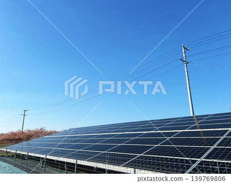 Solar panels and blue sky on a sunny day Solar panels and blue sky on a sunny day 139769806