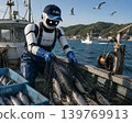 一個人形機器人在海上當漁民。 139769913