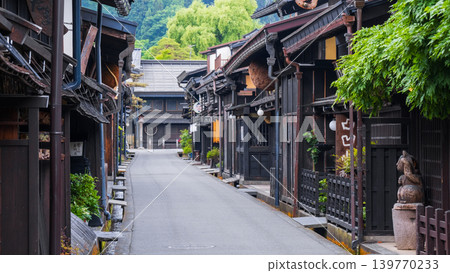 飛Tak高山的老城鎮景觀 139770233