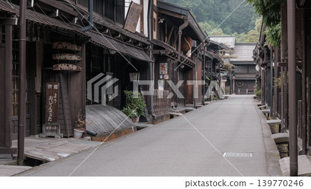 飛Tak高山的老城鎮景觀 139770246