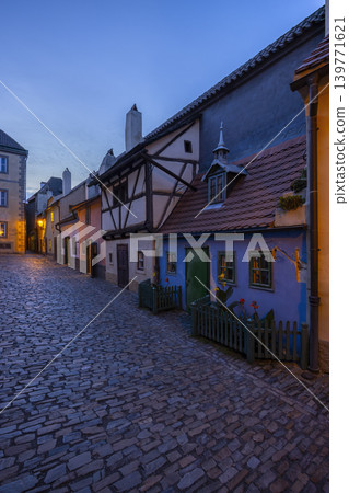 Golden Alley in Prague Castle, long row of small houses, Prague, Czech Republic Golden Alley in Prague Castle, long row of small houses, Prague, Czech Republic 139771621