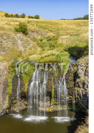 Waterfall Cascade des Veyrines near Allanche in French highlands, Auvergne, Cantal, France 139771694