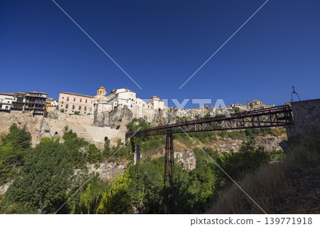 Cuenca old town, UNESCO site, Kastilie La Mancha, Spain 139771918