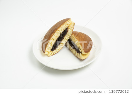 Dorayaki on a white plate 139772012