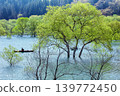 Canoe tour of the "Submerged Forest of Shirakawa Lake" (Iide Town, Yamagata Prefecture, late April) 139772450