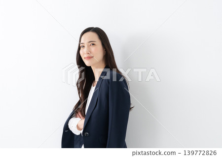 Business woman Business woman 139772826