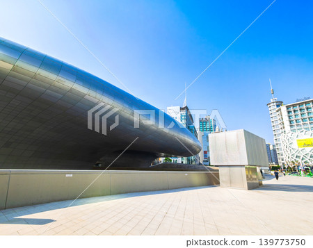 Seoul, Dongdaemun Design Plaza (DDP) Seoul, Dongdaemun Design Plaza (DDP) 139773750