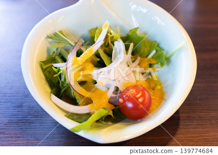 Delicious mini vegetable salad 139774684