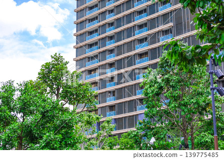 Scenery with a tower apartment under construction 139775485
