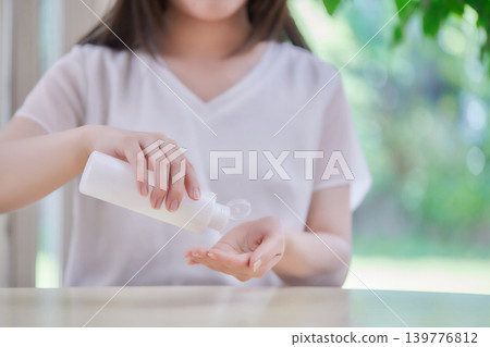 20多歲女性的皮膚護理 20多歲女性的皮膚護理 139776812