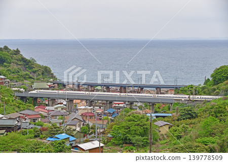 東海道新幹線:小田原~熱海、JR中部/西日本、N700S系列(東京/博多)、希望號、光號、兒玉號 東海道新幹線:小田原~熱海、JR中部/西日本、N700S系列(東京/博多)、希望號、光號、兒玉號 139778509