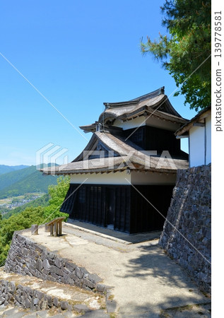 Haga Castle, Two-Story Turret 139778581