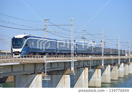 Tokaido Line Chigasaki-Hiratsuka JR East E261 Series RS1 Formation (Omiya) Saphir Odoriko 139778849