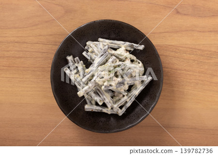 [Akita Prefecture-grown bracken] Bracken with wasabi mayonnaise 139782736