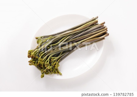[Akita Prefecture-grown bracken] Pre-treated bracken 139782785