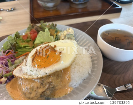 夏威夷米飯漢堡 139783295