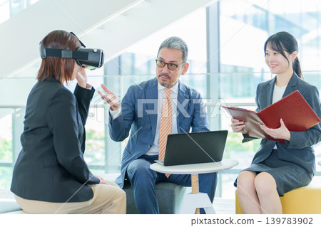 用於商務會議的虛擬實境（VR）空間 139783902