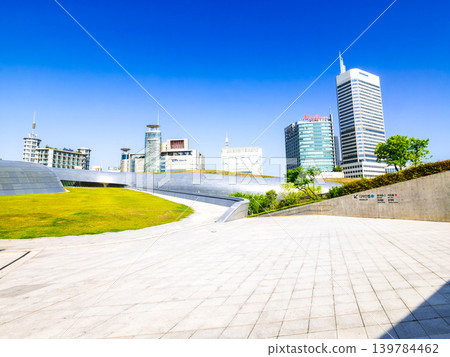 首爾新地標:東大門設計廣場(DDP),一個集文化和商業於一體的綜合體。 首爾新地標:東大門設計廣場(DDP),一個集文化和商業於一體的綜合體。 139784462