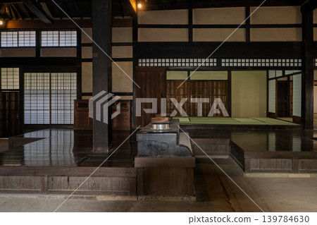 I photographed the Konoike Shinden Kaisho, the former residence of the wealthy merchant Konoike family, which is open to the public. I photographed the Konoike Shinden Kaisho, the former residence of the wealthy merchant Konoike family, which is open to the public. 139784630
