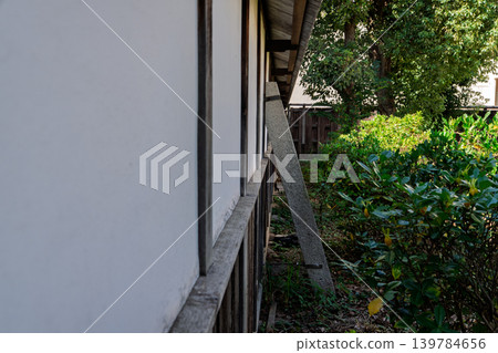 I photographed the Konoike Shinden Kaisho, the former residence of the wealthy merchant Konoike family, which is open to the public. I photographed the Konoike Shinden Kaisho, the former residence of the wealthy merchant Konoike family, which is open to the public. 139784656