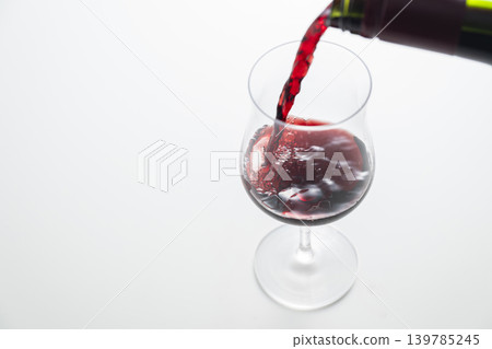 倒紅酒 倒紅酒 139785245