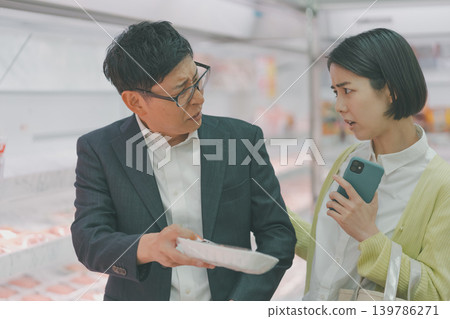 超級市場 超市 夫婦 139786271