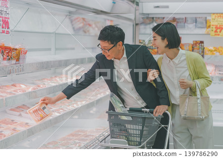 超級市場 超市 夫婦 139786290