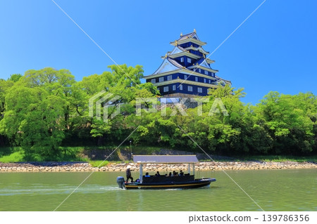 【岡山縣】岡山城與旭川的春天(春季鳥場燈籠節)船屋 【岡山縣】岡山城與旭川的春天(春季鳥場燈籠節)船屋 139786356