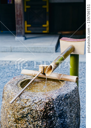 Hand bowl Hand bowl 139786551