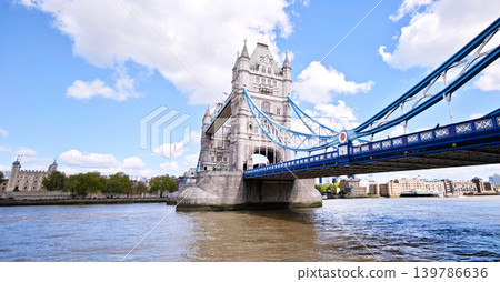 英國倫敦泰晤士河塔橋 139786636