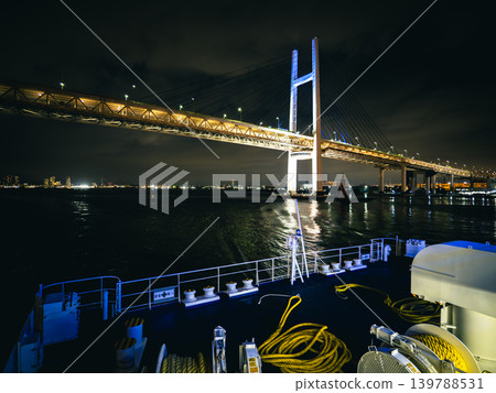 Yokohama Bay Bridge as seen from a ship 139788531