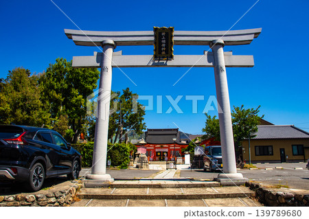 織上稻荷神社：對職業婦女的益處：嫁給有錢人，良好的人際關係，事業晉升，健康長壽。 139789680