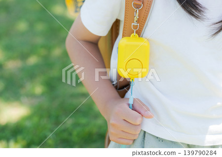 小學學生安全警報 小學學生安全警報 139790284