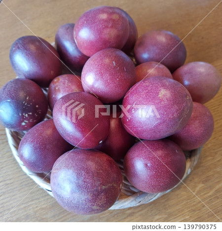 Fruits: Passion fruit, tropical fruit 139790375