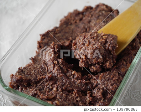 Fermented Red Bean Paste Fermented Red Bean Paste 139790865