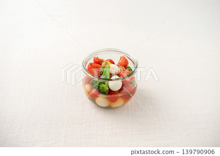 Cherry tomato and broccoli salad with plenty of broth Cherry tomato and broccoli salad with plenty of broth 139790906