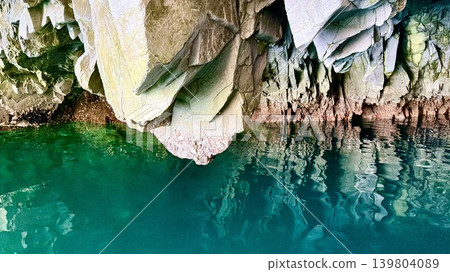 The Blue Grotto (Hachinohe Cave) in the morning sun, where the water's surface shines emerald green. (Jodogahama Beach, Miyako City, Iwate Prefecture) The Blue Grotto (Hachinohe Cave) in the morning sun, where the water's surface shines emerald green. (Jodogahama Beach, Miyako City, Iwate Prefecture) 139804089