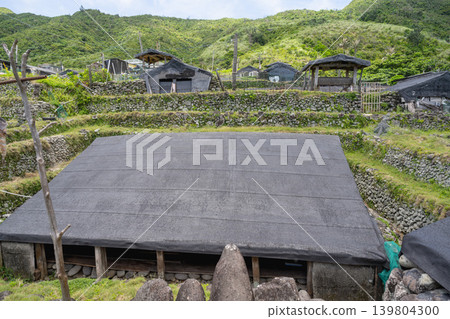 台灣台東蘭嶼景觀:雅音步村、通達吳族地下建築、方州建築群、石邊村全景 台灣台東蘭嶼景觀:雅音步村、通達吳族地下建築、方州建築群、石邊村全景 139804300