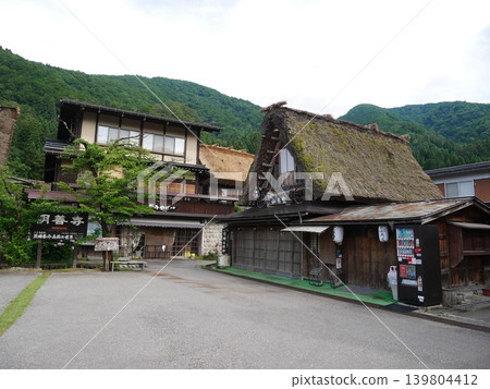 The streets of Shirakawago The streets of Shirakawago 139804412