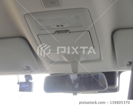 Automotive overhead console 139805370
