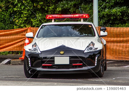 Tokyo Metropolitan Police Department patrol car: Fiare Lady Z 139805463