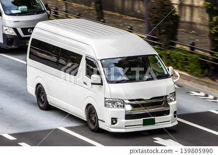 Minivan Hiace Minivan Hiace 139805990