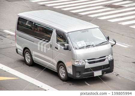 Minivan Hiace Minivan Hiace 139805994