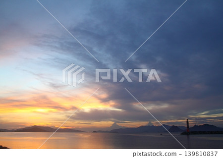 Seaside town of Turgutreis and spectacular sunsets 139810837