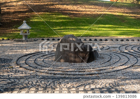 Japanese Hyogo Friendship Garden, in Perth, Western Australia. It marks the important friendship between the people of Perth and the people of Hyogo in Japan Japanese Hyogo Friendship Garden, in Perth, Western Australia. It marks the important friendship between the people of Perth and the people of Hyogo in Japan 139813086