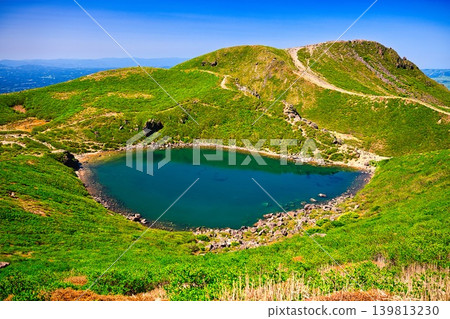 九重山和九重山脈的御池 九重山和九重山脈的御池 139813230