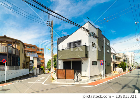 Image of a residential area in Setagaya, Tokyo. 139813321