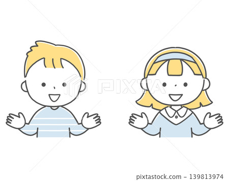 A boy and a girl explaining with their arms outstretched (monochrome) 139813974
